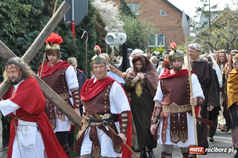 Zdjęcie w galerii na portalu naszraciborz.pl: Misterium Męki Pańskiej w Krzyżanowicach [FOTO i WIDEO]  wiadomości z regionu
