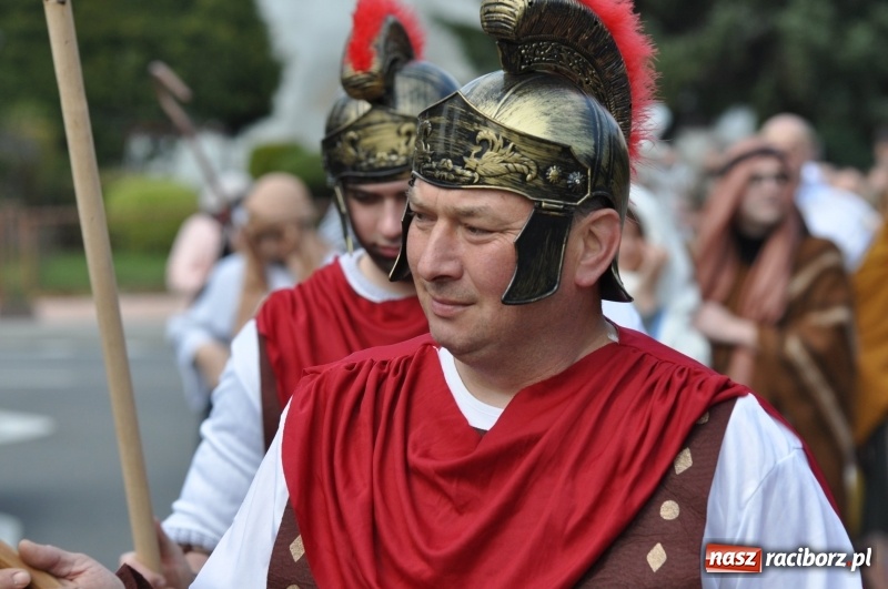 Zdjęcie w galerii na portalu naszraciborz.pl: Misterium Męki Pańskiej w Krzyżanowicach [FOTO i WIDEO]  wiadomości z regionu