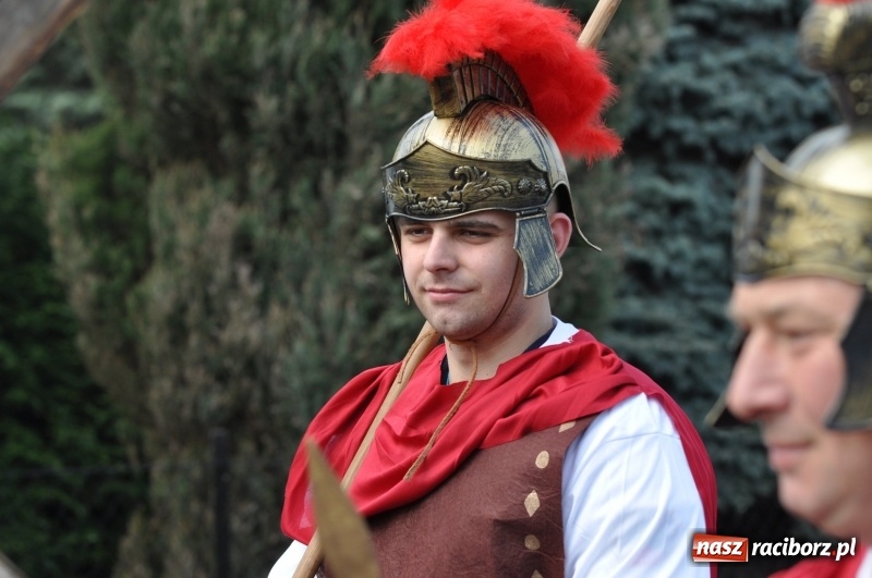 Zdjęcie w galerii na portalu naszraciborz.pl: Misterium Męki Pańskiej w Krzyżanowicach [FOTO i WIDEO]  wiadomości z regionu