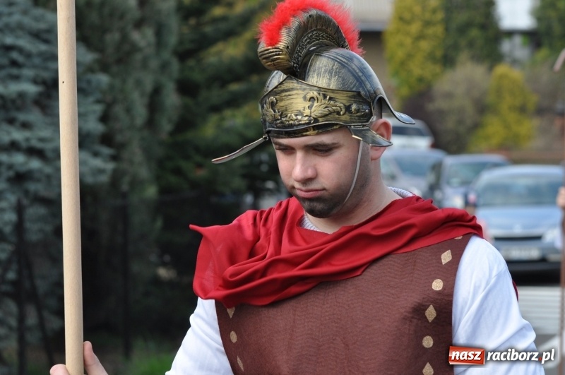 Zdjęcie w galerii na portalu naszraciborz.pl: Misterium Męki Pańskiej w Krzyżanowicach [FOTO i WIDEO]  wiadomości z regionu