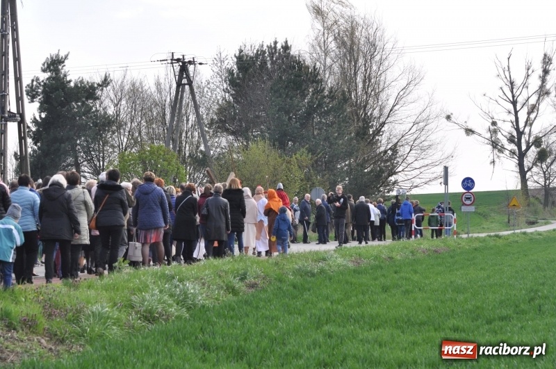 Zdjęcie w galerii na portalu naszraciborz.pl: Misterium Męki Pańskiej w Krzyżanowicach [FOTO i WIDEO]  wiadomości z regionu