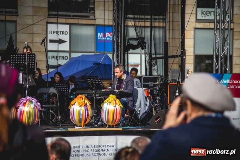 Zdjęcie w galerii na portalu naszraciborz.pl: Wielkanocny jarmark na raciborskim Rynku [FOTO] wiadomości z regionu