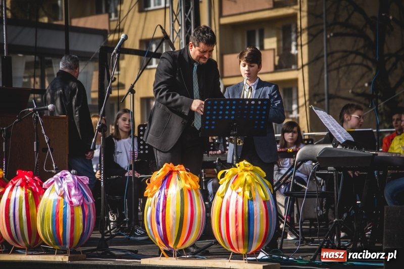 Zdjęcie w galerii na portalu naszraciborz.pl: Wielkanocny jarmark na raciborskim Rynku [FOTO] wiadomości z regionu