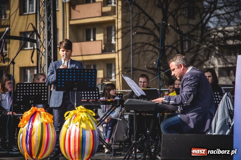 Zdjęcie w galerii na portalu naszraciborz.pl: Wielkanocny jarmark na raciborskim Rynku [FOTO] wiadomości z regionu