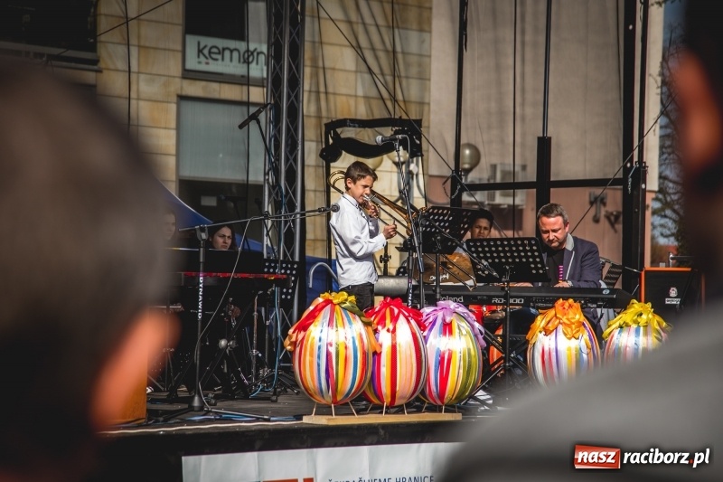 Zdjęcie w galerii na portalu naszraciborz.pl: Wielkanocny jarmark na raciborskim Rynku [FOTO] wiadomości z regionu