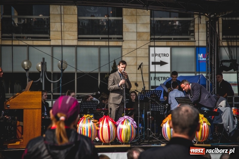 Zdjęcie w galerii na portalu naszraciborz.pl: Wielkanocny jarmark na raciborskim Rynku [FOTO] wiadomości z regionu