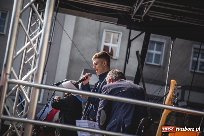 Zdjęcie w galerii na portalu naszraciborz.pl: Wielkanocny jarmark na raciborskim Rynku [FOTO] wiadomości z regionu