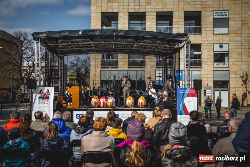 Zdjęcie w galerii na portalu naszraciborz.pl: Wielkanocny jarmark na raciborskim Rynku [FOTO] wiadomości z regionu