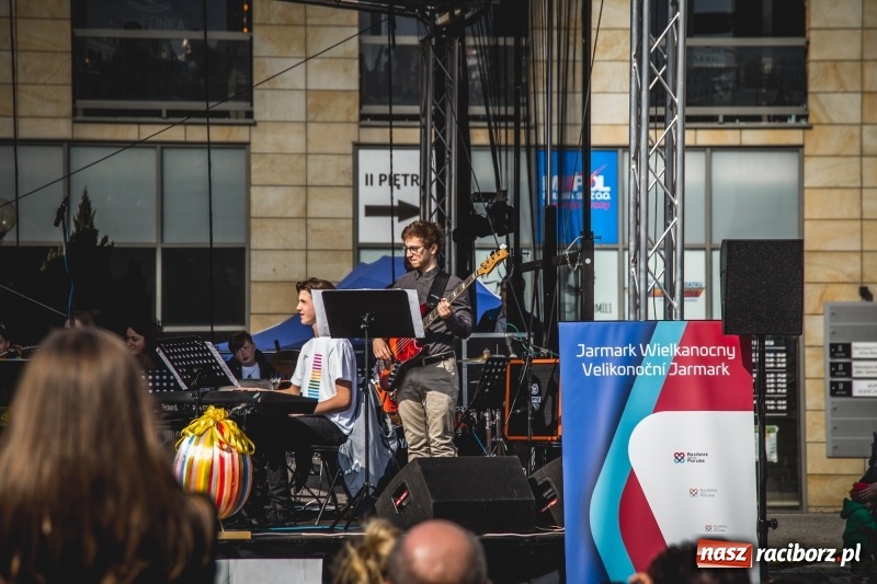 Zdjęcie w galerii na portalu naszraciborz.pl: Wielkanocny jarmark na raciborskim Rynku [FOTO] wiadomości z regionu