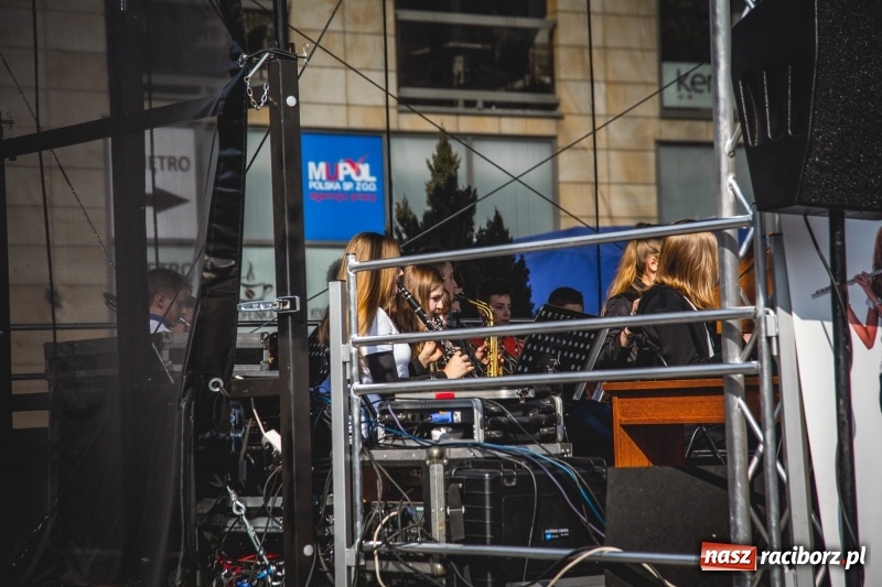 Zdjęcie w galerii na portalu naszraciborz.pl: Wielkanocny jarmark na raciborskim Rynku [FOTO] wiadomości z regionu