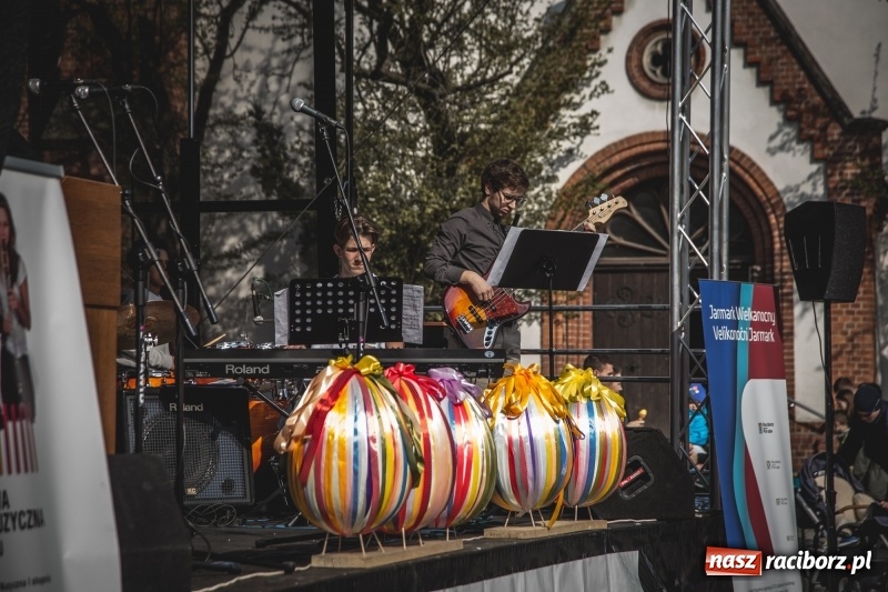 Zdjęcie w galerii na portalu naszraciborz.pl: Wielkanocny jarmark na raciborskim Rynku [FOTO] wiadomości z regionu