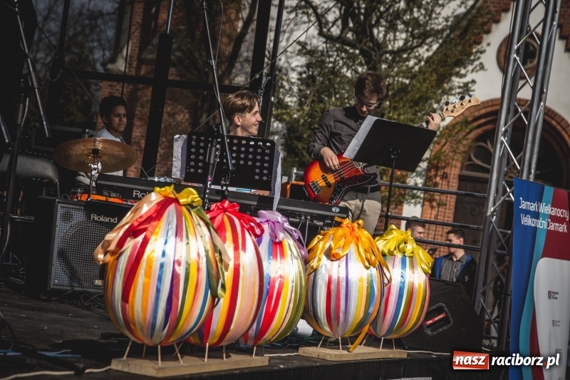 Zdjęcie w galerii na portalu naszraciborz.pl: Wielkanocny jarmark na raciborskim Rynku [FOTO] wiadomości z regionu