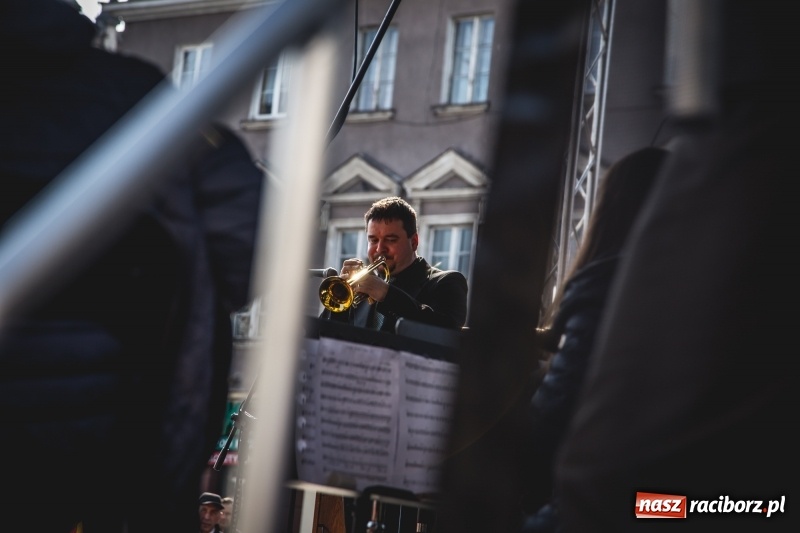 Zdjęcie w galerii na portalu naszraciborz.pl: Wielkanocny jarmark na raciborskim Rynku [FOTO] wiadomości z regionu
