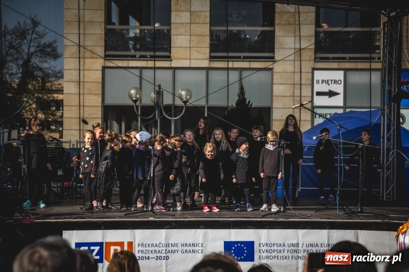 Zdjęcie w galerii na portalu naszraciborz.pl: Wielkanocny jarmark na raciborskim Rynku [FOTO] wiadomości z regionu
