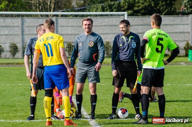 Zdjęcie w galerii na portalu naszraciborz.pl: Klasyczny hat-trick Kowalczyka na kuźniańską Stal styka [FOTO] wiadomości z regionu