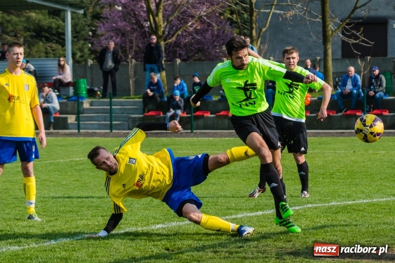 Zdjęcie w galerii na portalu naszraciborz.pl: Klasyczny hat-trick Kowalczyka na kuźniańską Stal styka [FOTO] wiadomości z regionu