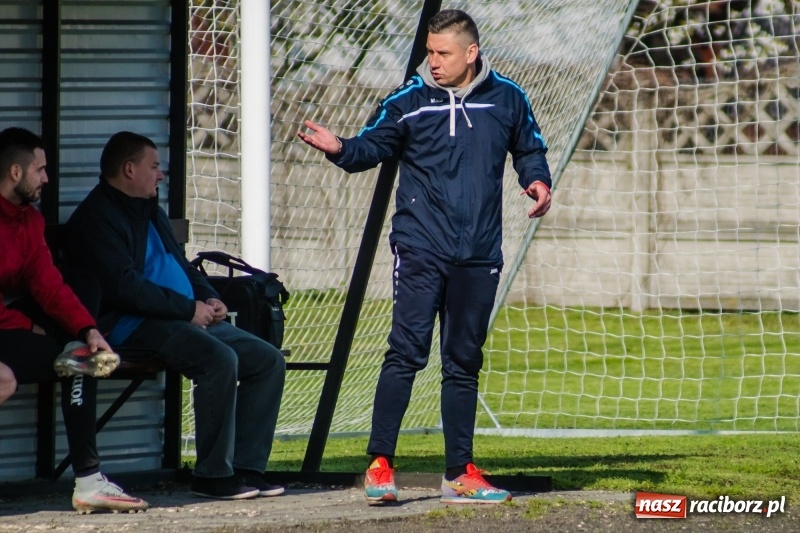 Zdjęcie w galerii na portalu naszraciborz.pl: Klasyczny hat-trick Kowalczyka na kuźniańską Stal styka [FOTO] wiadomości z regionu