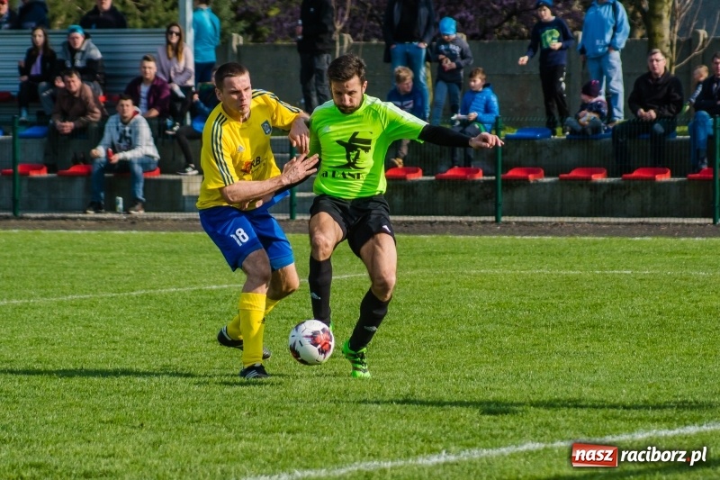 Zdjęcie w galerii na portalu naszraciborz.pl: Klasyczny hat-trick Kowalczyka na kuźniańską Stal styka [FOTO] wiadomości z regionu