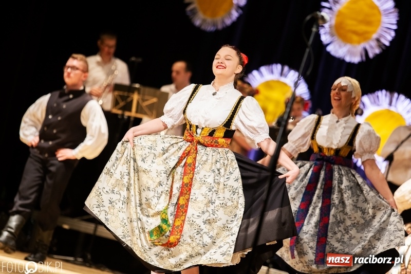 Zdjęcie w galerii na portalu naszraciborz.pl: Koncert charytatywny Źródła na rzecz Zosi wiadomości z regionu