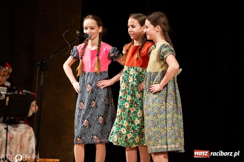 Zdjęcie w galerii na portalu naszraciborz.pl: Koncert charytatywny Źródła na rzecz Zosi wiadomości z regionu