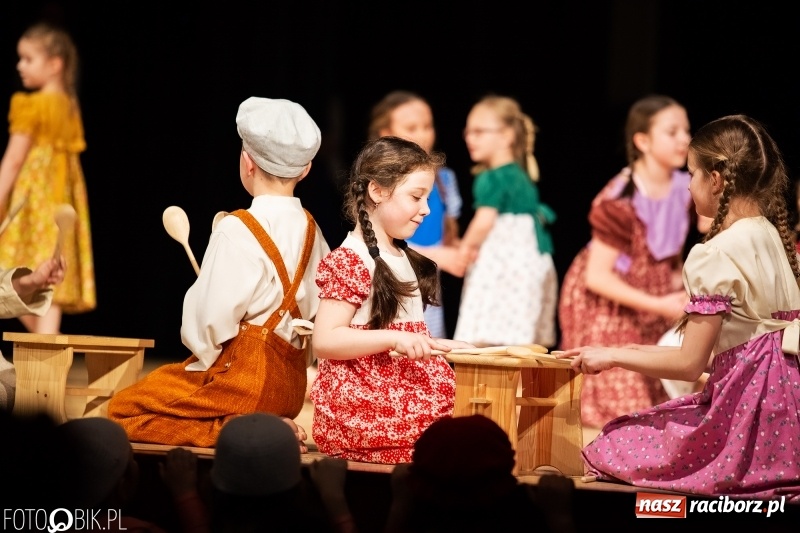 Zdjęcie w galerii na portalu naszraciborz.pl: Koncert charytatywny Źródła na rzecz Zosi wiadomości z regionu