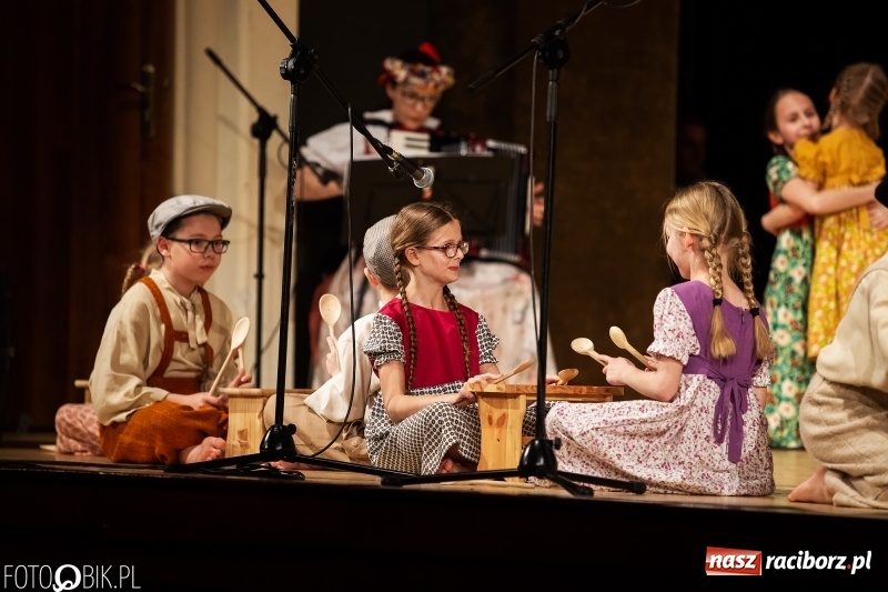 Zdjęcie w galerii na portalu naszraciborz.pl: Koncert charytatywny Źródła na rzecz Zosi wiadomości z regionu