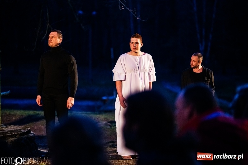 Zdjęcie w galerii na portalu naszraciborz.pl: Spektakl Sen Nocy Letniej w Amfiteatrze Buk w Rudach wiadomości z regionu