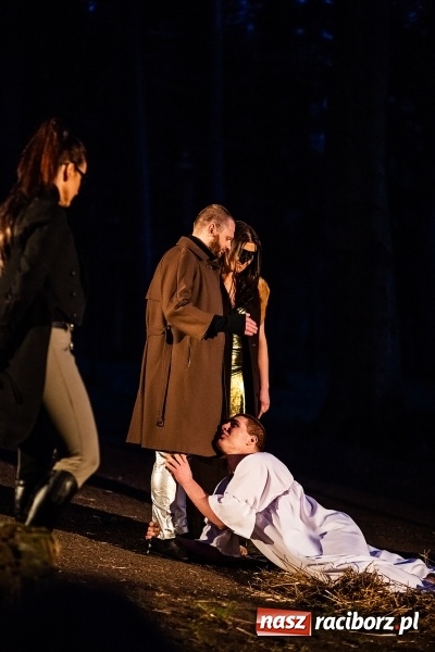 Zdjęcie w galerii na portalu naszraciborz.pl: Spektakl Sen Nocy Letniej w Amfiteatrze Buk w Rudach wiadomości z regionu