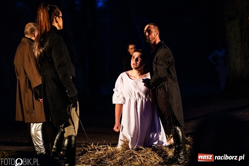 Zdjęcie w galerii na portalu naszraciborz.pl: Spektakl Sen Nocy Letniej w Amfiteatrze Buk w Rudach wiadomości z regionu