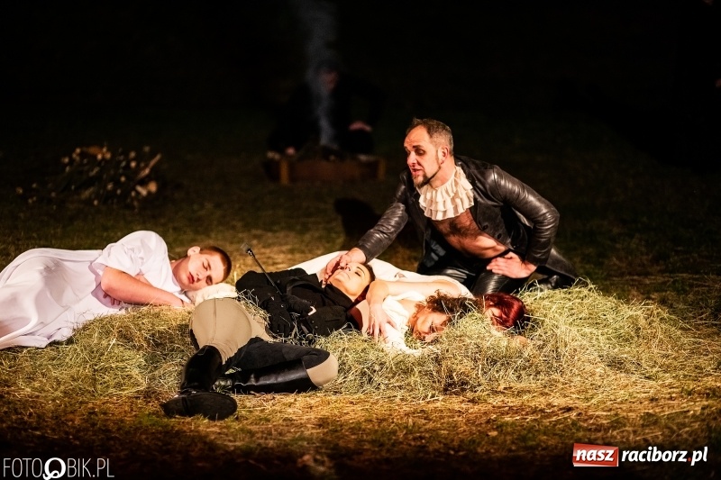 Zdjęcie w galerii na portalu naszraciborz.pl: Spektakl Sen Nocy Letniej w Amfiteatrze Buk w Rudach wiadomości z regionu