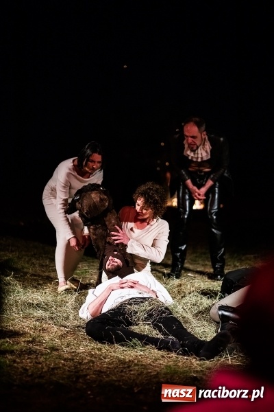 Zdjęcie w galerii na portalu naszraciborz.pl: Spektakl Sen Nocy Letniej w Amfiteatrze Buk w Rudach wiadomości z regionu