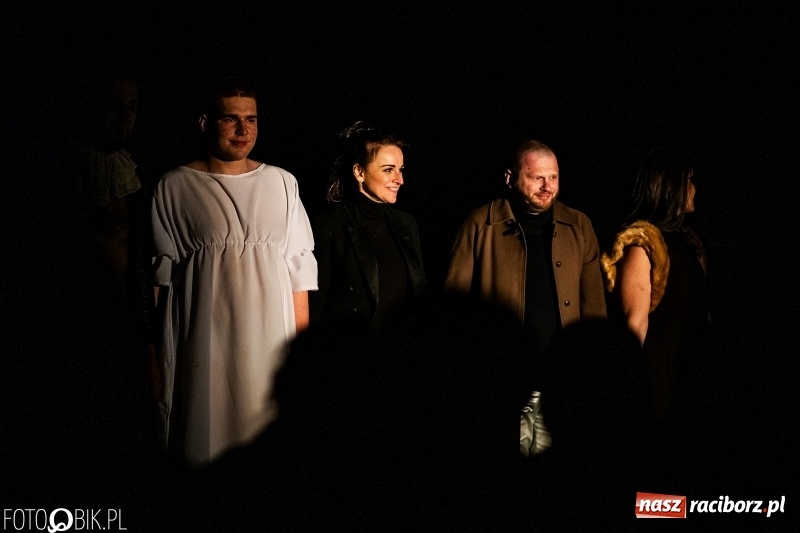 Zdjęcie w galerii na portalu naszraciborz.pl: Spektakl Sen Nocy Letniej w Amfiteatrze Buk w Rudach wiadomości z regionu