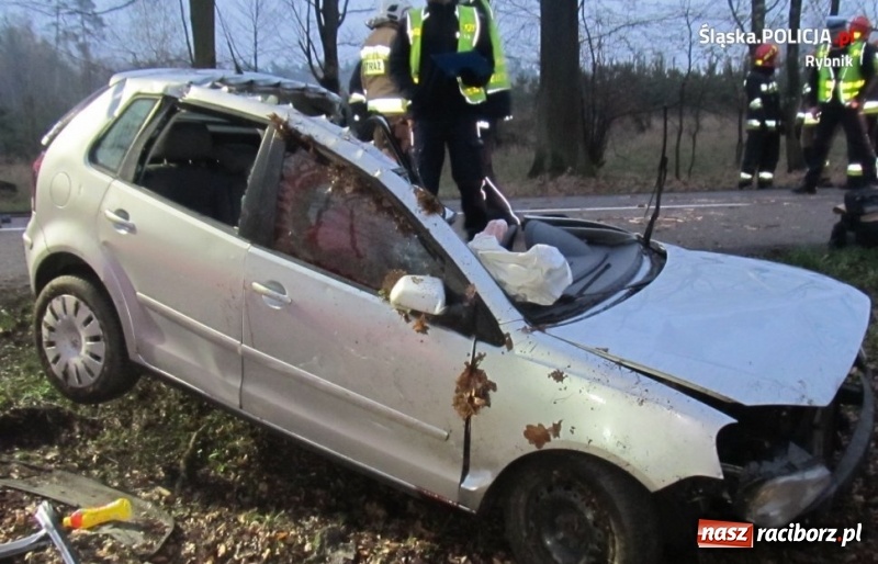 Zdjęcie w galerii na portalu naszraciborz.pl: 19-latek zginął w wypadku w Lyskach  wiadomości z regionu
