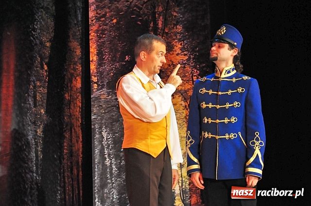 Zdjęcie w galerii na portalu naszraciborz.pl: Hrabina Marica na dobry początek wiadomości z regionu