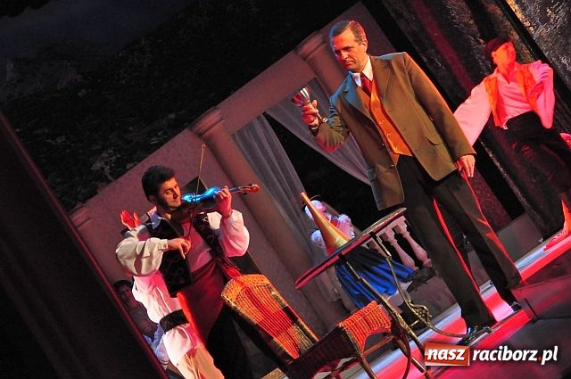 Zdjęcie w galerii na portalu naszraciborz.pl: Hrabina Marica na dobry początek wiadomości z regionu