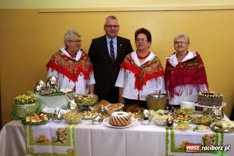 Zdjęcie w galerii na portalu naszraciborz.pl: Sprawdź, co znajdzie się na świątecznych kornowackich stołach wiadomości z regionu
