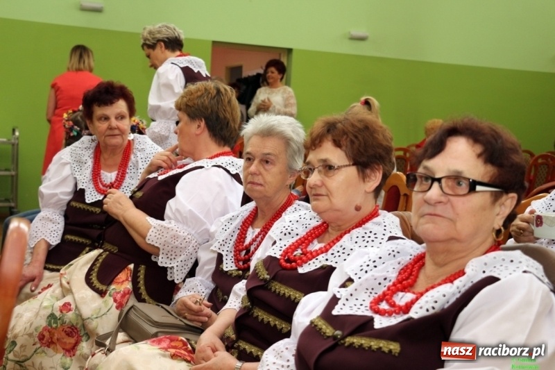 Zdjęcie w galerii na portalu naszraciborz.pl: Sprawdź, co znajdzie się na świątecznych kornowackich stołach wiadomości z regionu