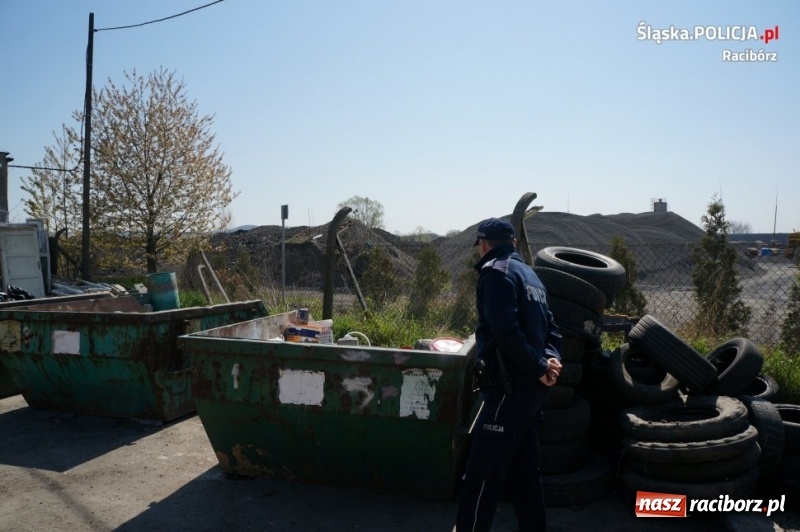 Zdjęcie w galerii na portalu naszraciborz.pl: Policjanci i strażacy wkroczyli do miejsc składowania odpadów [FOTO] wiadomości z regionu