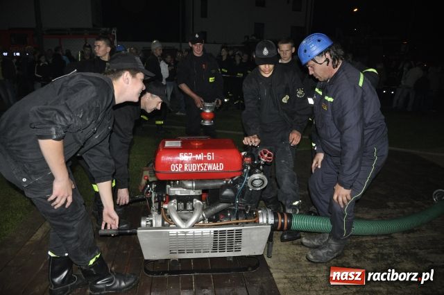 Zdjęcie w galerii na portalu naszraciborz.pl: Puchary dla Rudyszwałdu i Makowa wiadomości z regionu