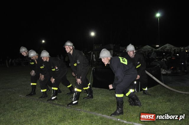 Zdjęcie w galerii na portalu naszraciborz.pl: Puchary dla Rudyszwałdu i Makowa wiadomości z regionu