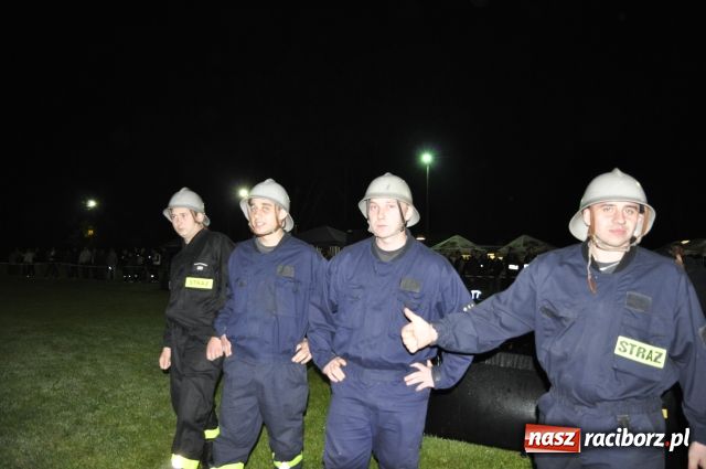 Zdjęcie w galerii na portalu naszraciborz.pl: Puchary dla Rudyszwałdu i Makowa wiadomości z regionu