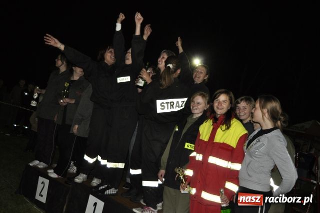 Zdjęcie w galerii na portalu naszraciborz.pl: Puchary dla Rudyszwałdu i Makowa wiadomości z regionu