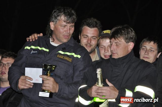 Zdjęcie w galerii na portalu naszraciborz.pl: Puchary dla Rudyszwałdu i Makowa wiadomości z regionu