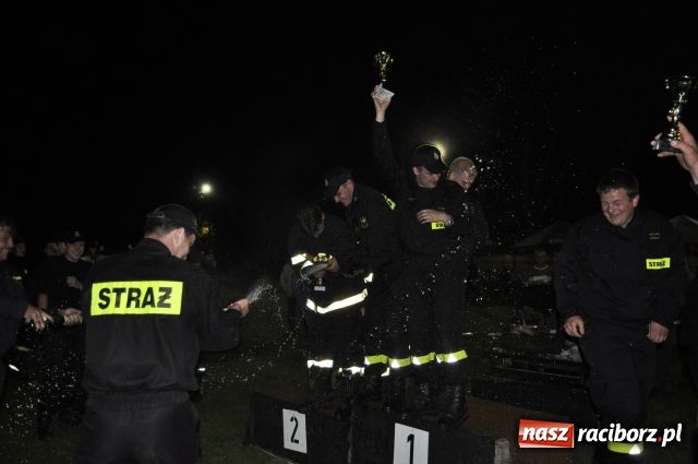 Zdjęcie w galerii na portalu naszraciborz.pl: Puchary dla Rudyszwałdu i Makowa wiadomości z regionu