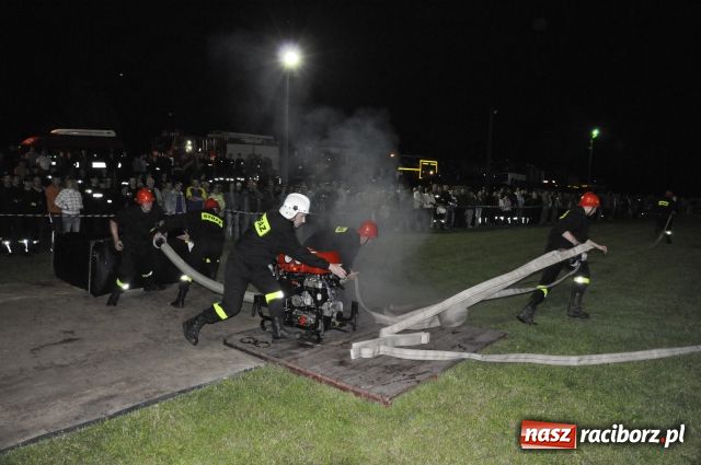 Zdjęcie w galerii na portalu naszraciborz.pl: Puchary dla Rudyszwałdu i Makowa wiadomości z regionu