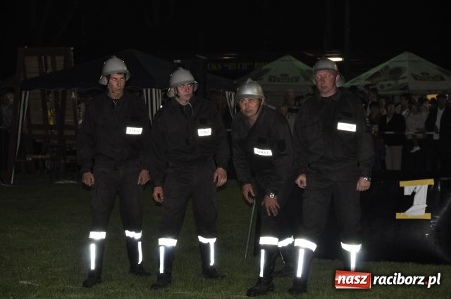 Zdjęcie w galerii na portalu naszraciborz.pl: Puchary dla Rudyszwałdu i Makowa wiadomości z regionu