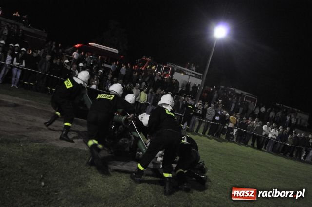 Zdjęcie w galerii na portalu naszraciborz.pl: Puchary dla Rudyszwałdu i Makowa wiadomości z regionu