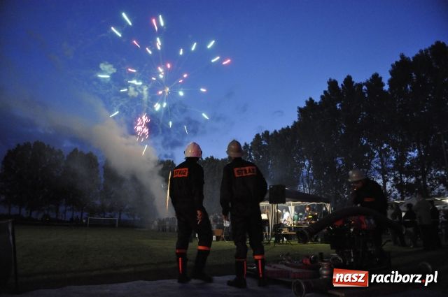 Zdjęcie w galerii na portalu naszraciborz.pl: Puchary dla Rudyszwałdu i Makowa wiadomości z regionu