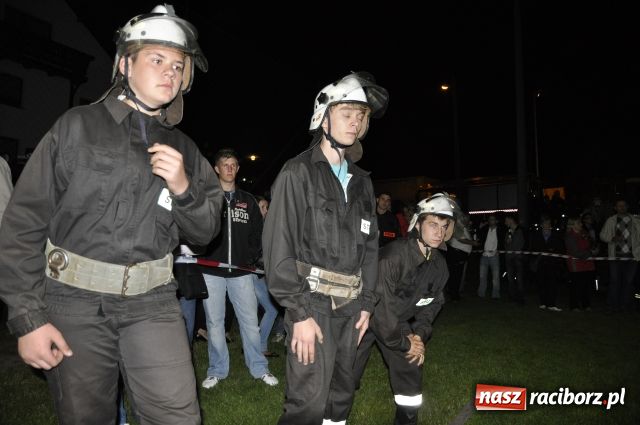 Zdjęcie w galerii na portalu naszraciborz.pl: Puchary dla Rudyszwałdu i Makowa wiadomości z regionu