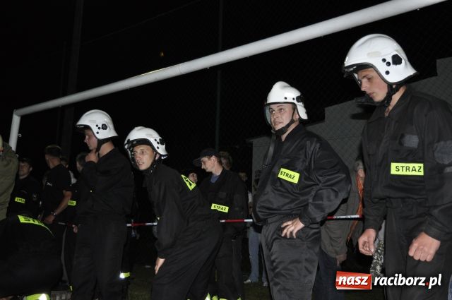 Zdjęcie w galerii na portalu naszraciborz.pl: Puchary dla Rudyszwałdu i Makowa wiadomości z regionu